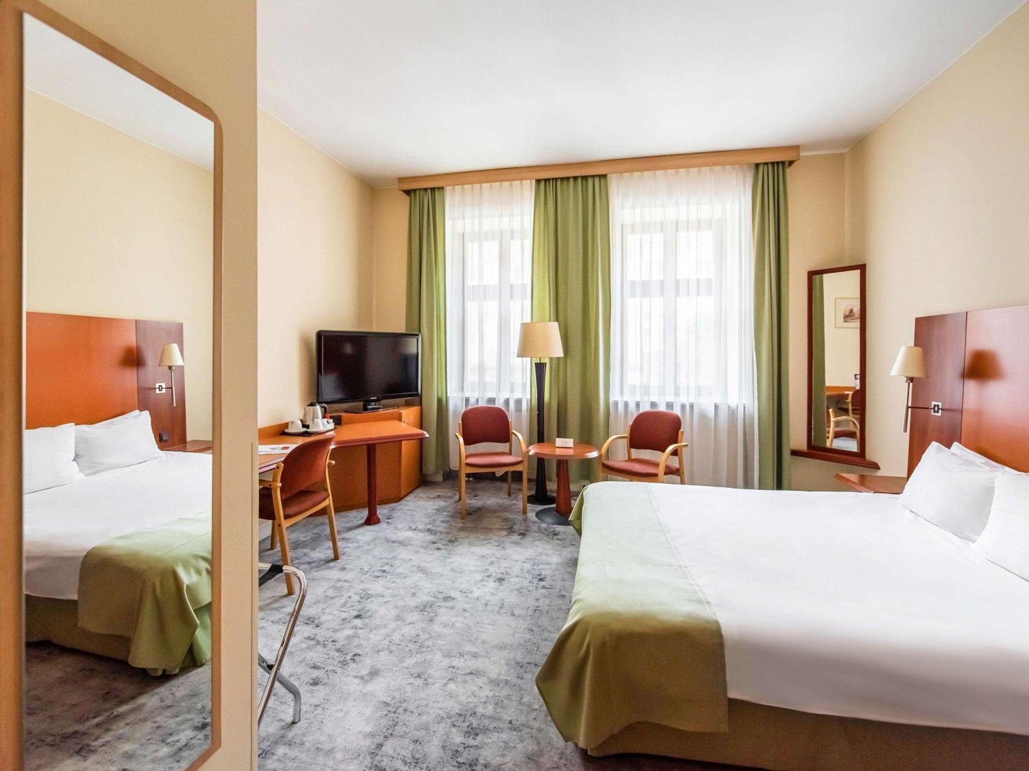 Mercure Ополе Экстерьер фото