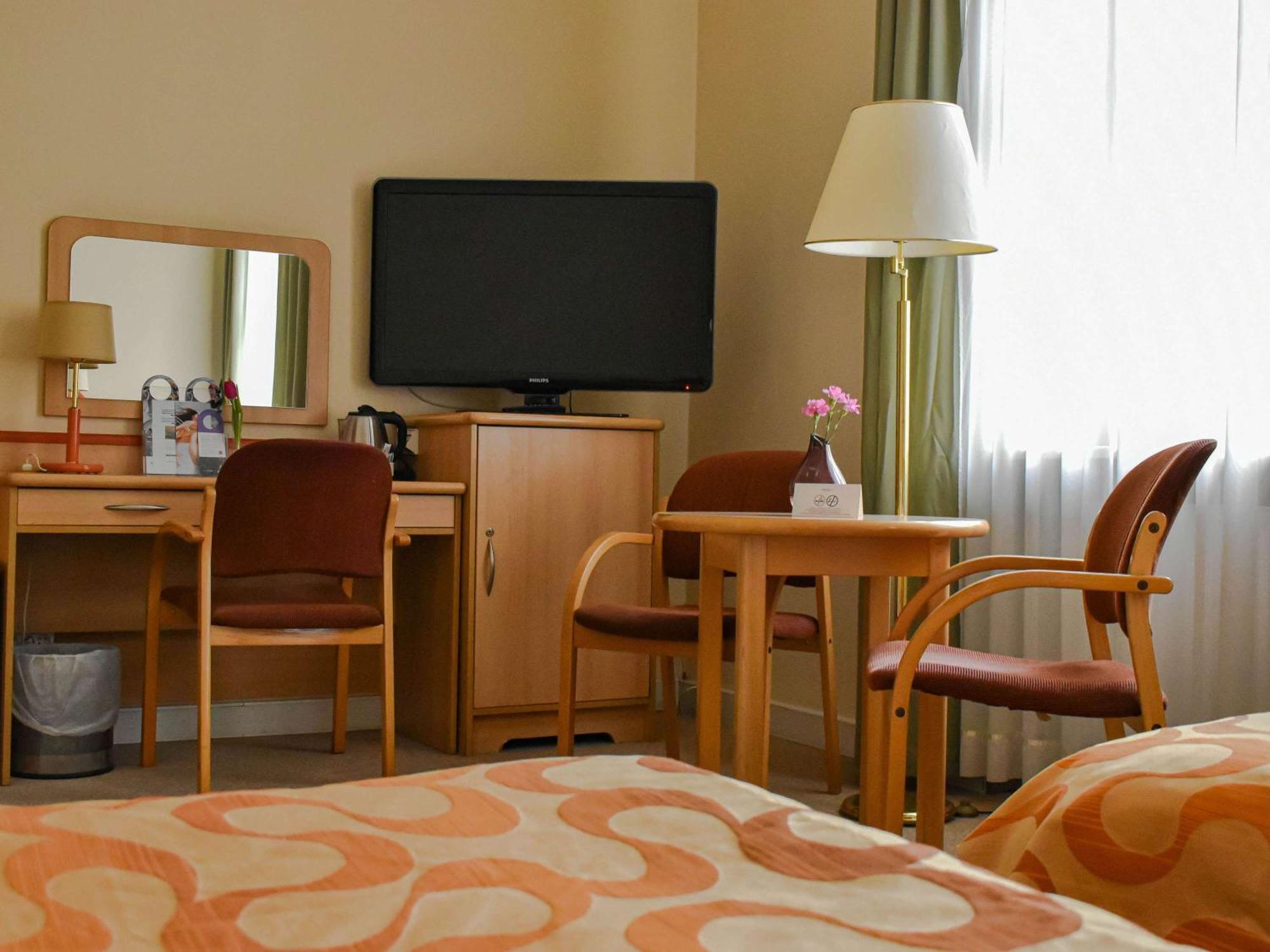 Mercure Ополе Экстерьер фото