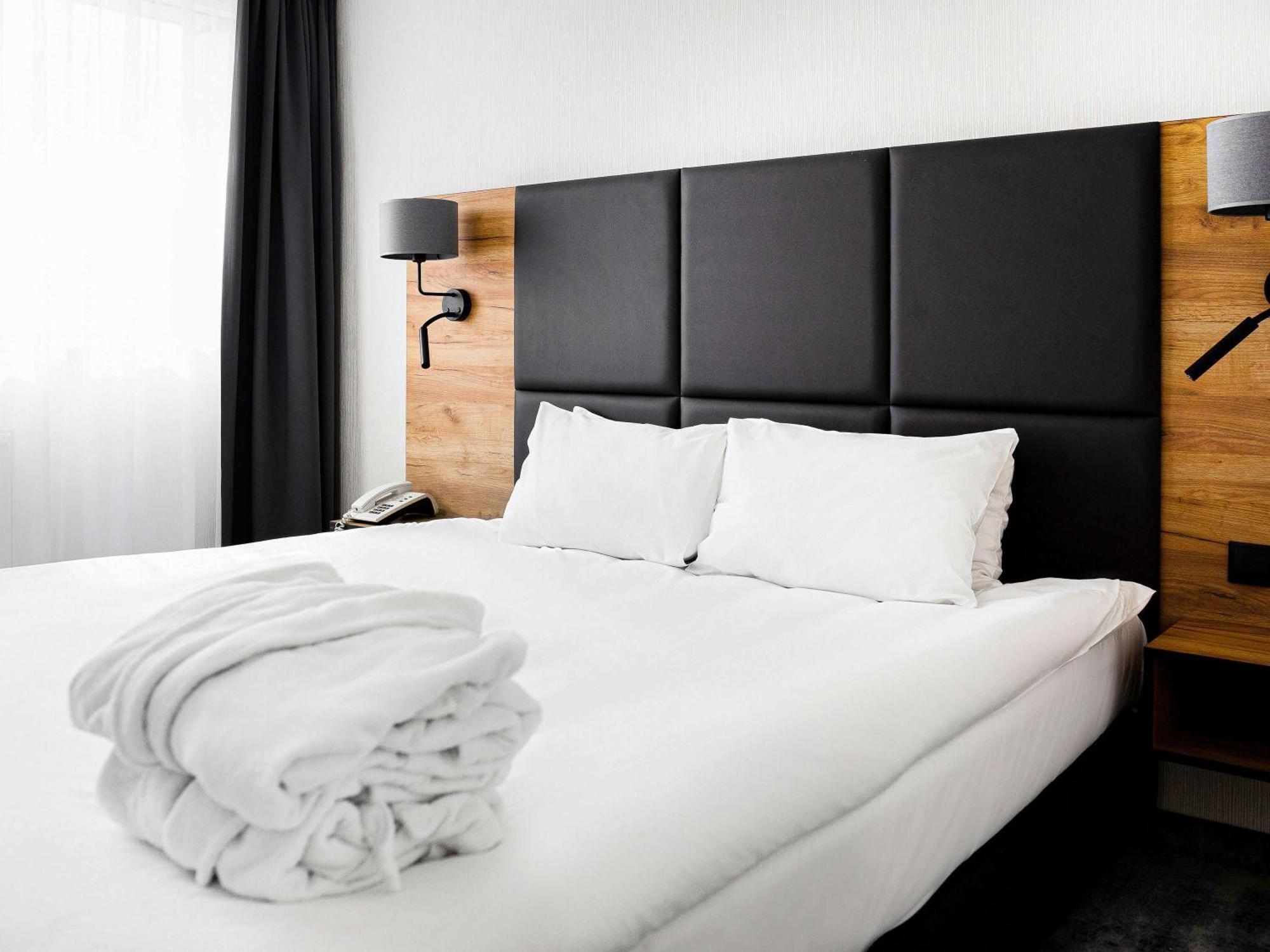 Mercure Ополе Экстерьер фото