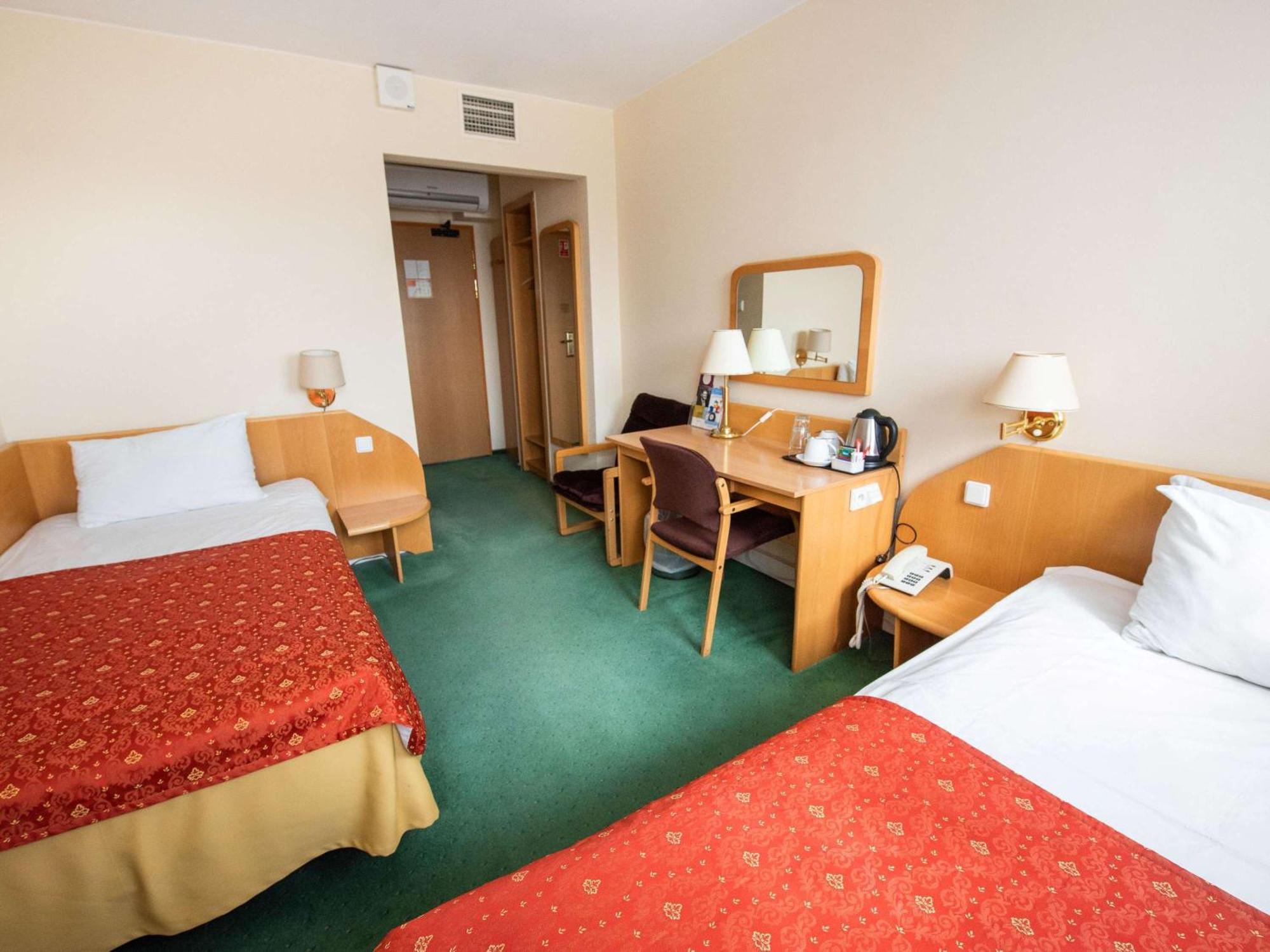 Mercure Ополе Экстерьер фото