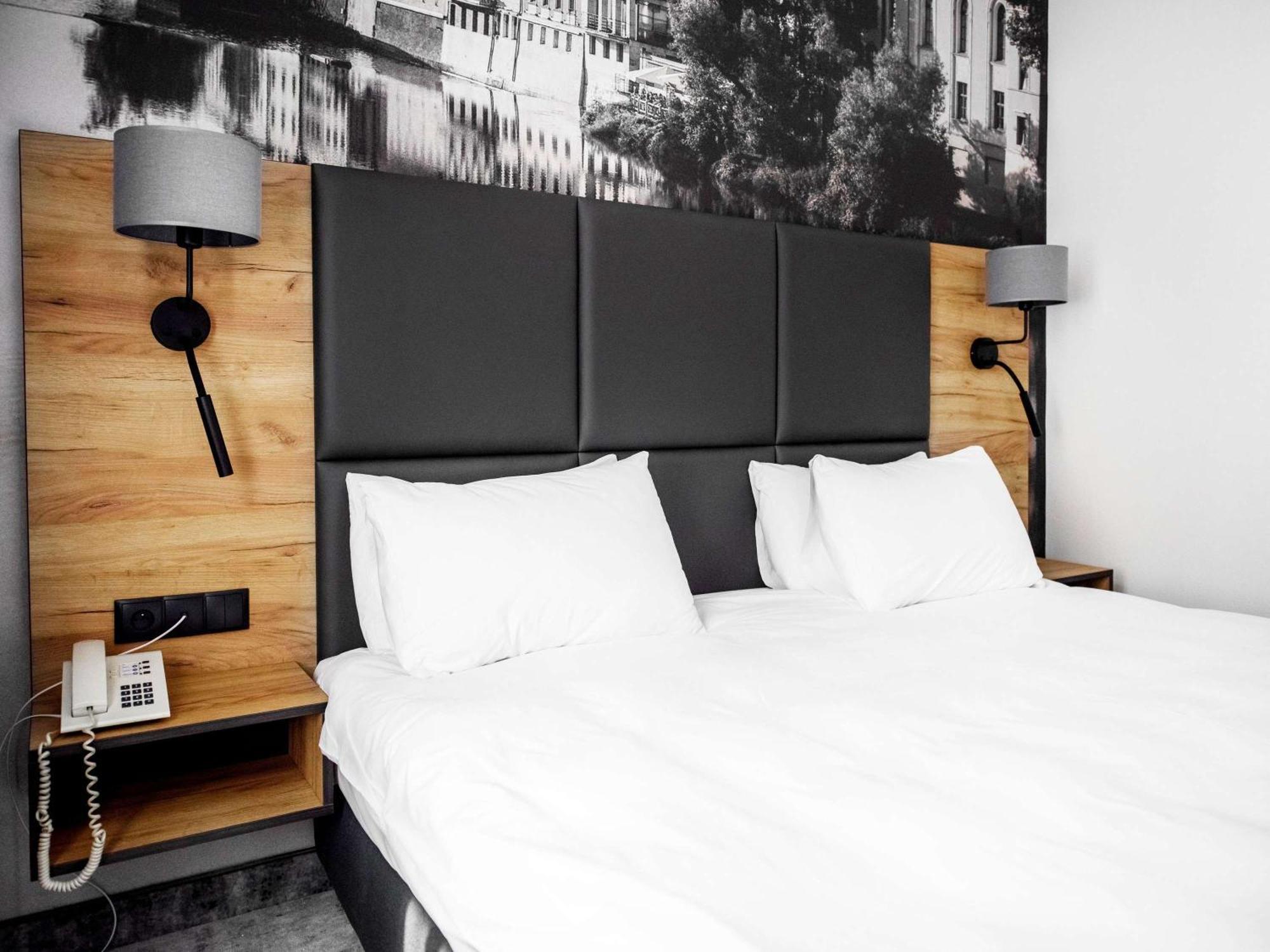 Mercure Ополе Экстерьер фото